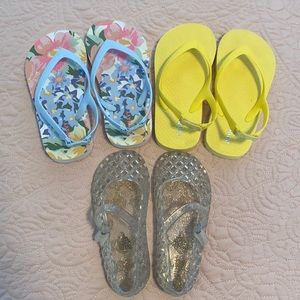 Lot of 3 Toddler Girl Size 9 Old Navy Flip Flops and Jelly Shoes
